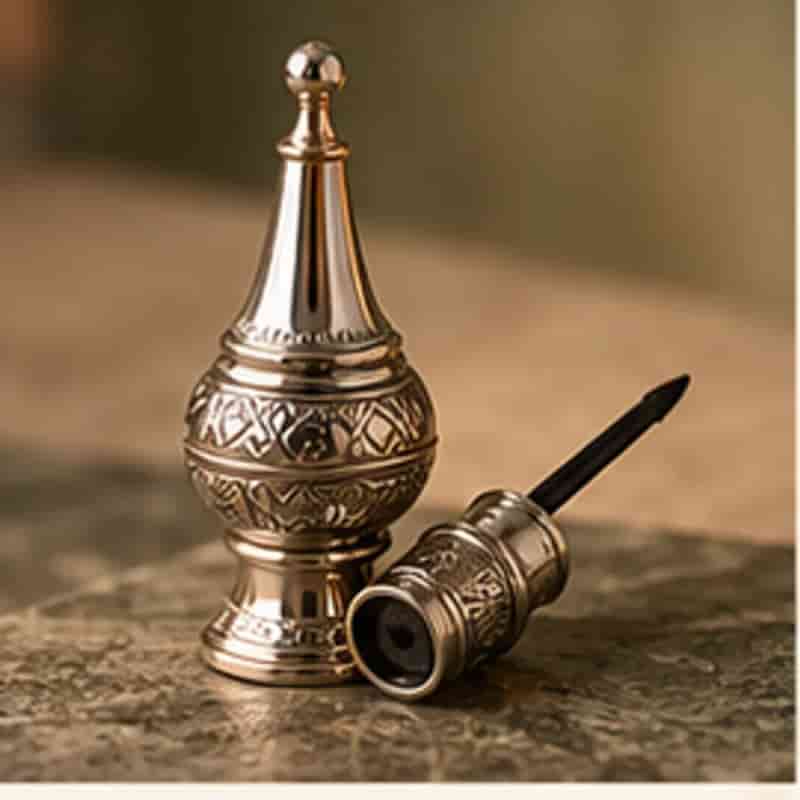 صورة كتالوج أصلية لعنصر علبة كحل فضية